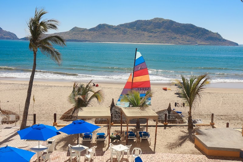 Hotel Suites Las Flores Beach Mazatlán-4