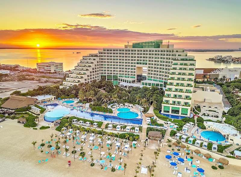 Live Aqua Cancún
